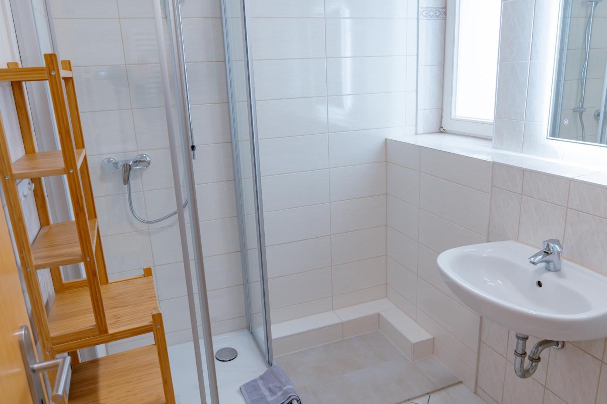 Apartmenthaus Chrischanshof ロストック エクステリア 写真
